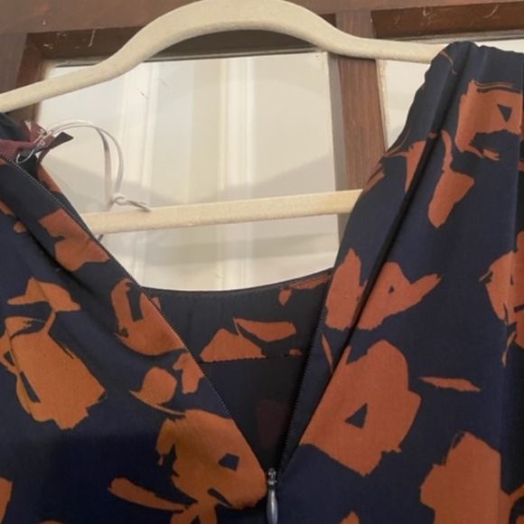 La Fee Maraboutee 3/4 Sleeve Floral Dress in Navy and Rust, Size 10 - Picture 6 of 6